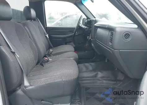 2000 Chevrolet Silverado 1500 from USA, damaged, VIN 1GCEC14VXYE407881